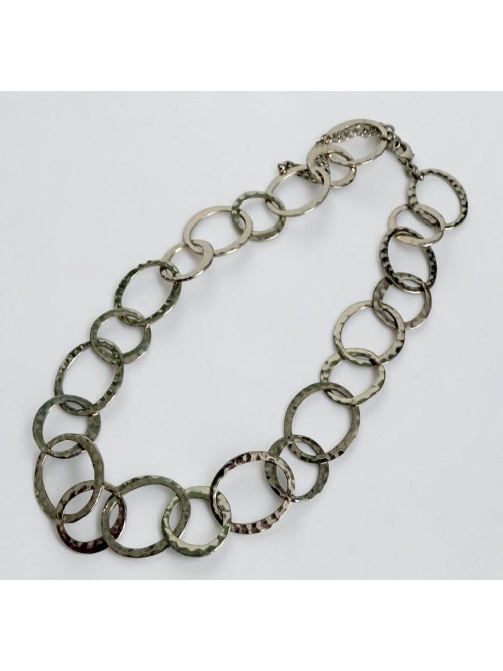 Gold Tone Rings Chain Necklace Vintage Hammered Loop Links Elegant Modernist